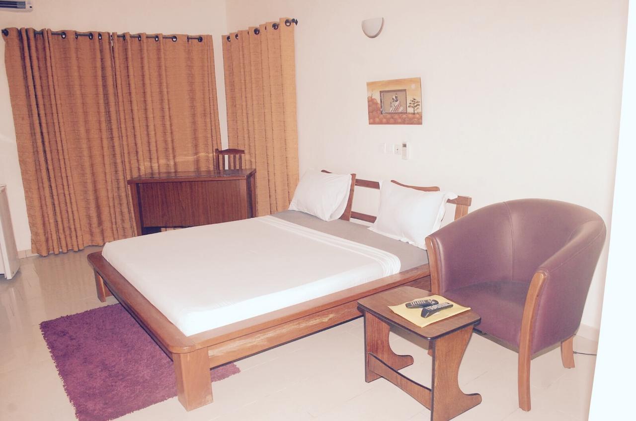 Hotels Residences Easy Cotonou Bagian luar foto