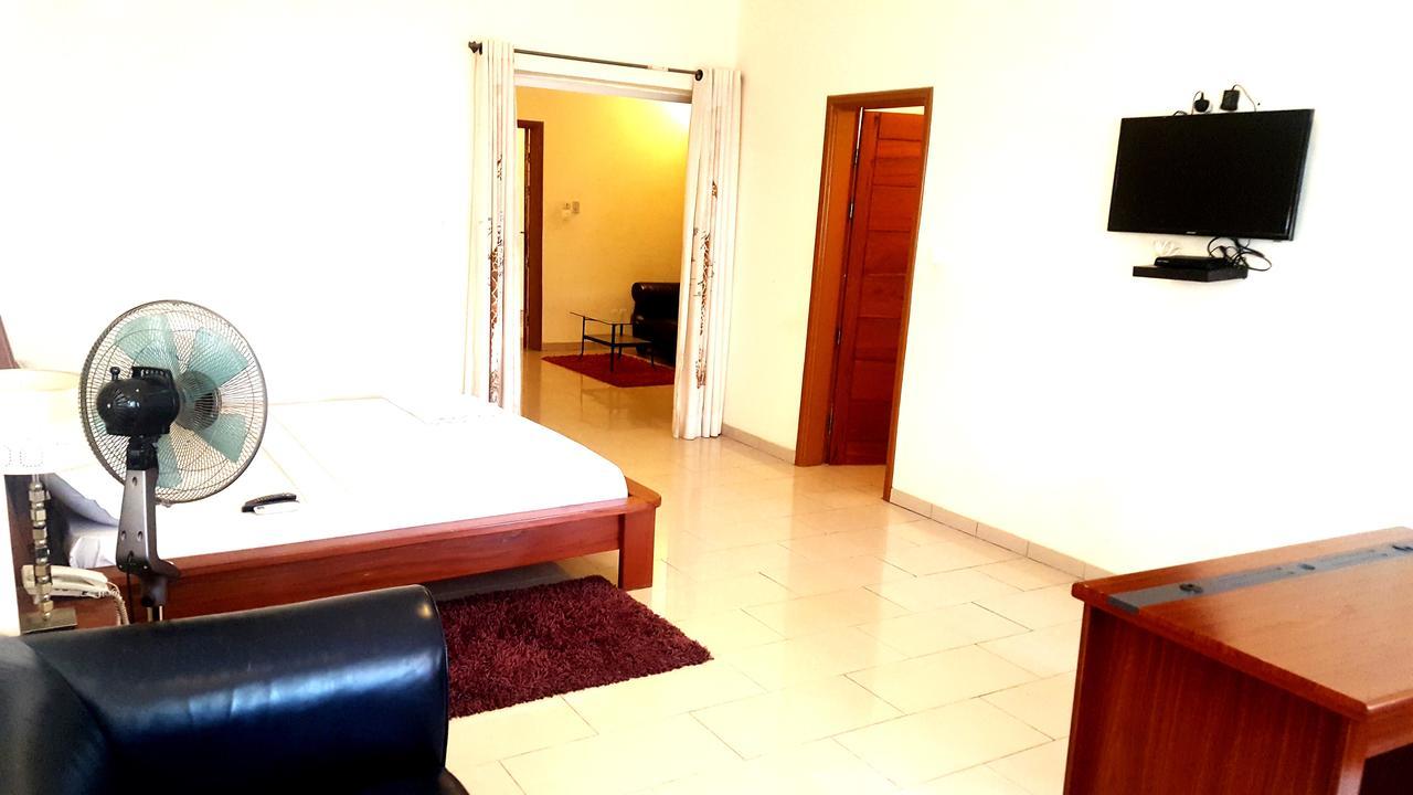 Hotels Residences Easy Cotonou Bagian luar foto