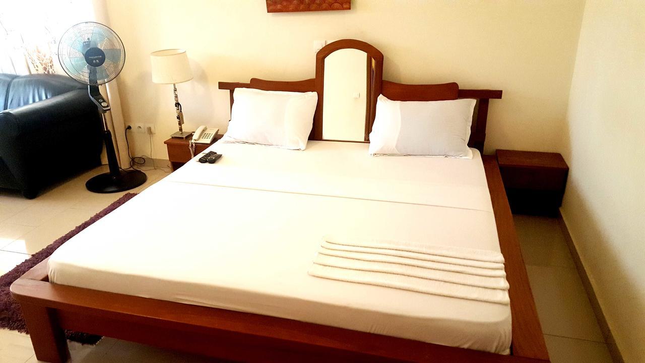 Hotels Residences Easy Cotonou Bagian luar foto